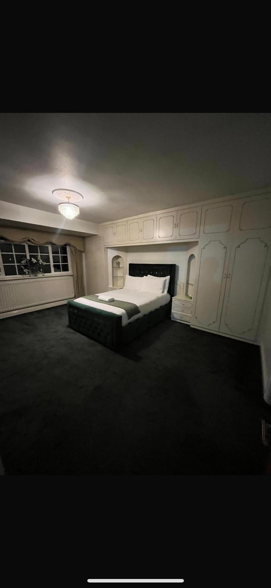 Unwind In Comfort At Cosy Caradus Your 4 Bedroom Home Sweet Home! Birmingham Ngoại thất bức ảnh