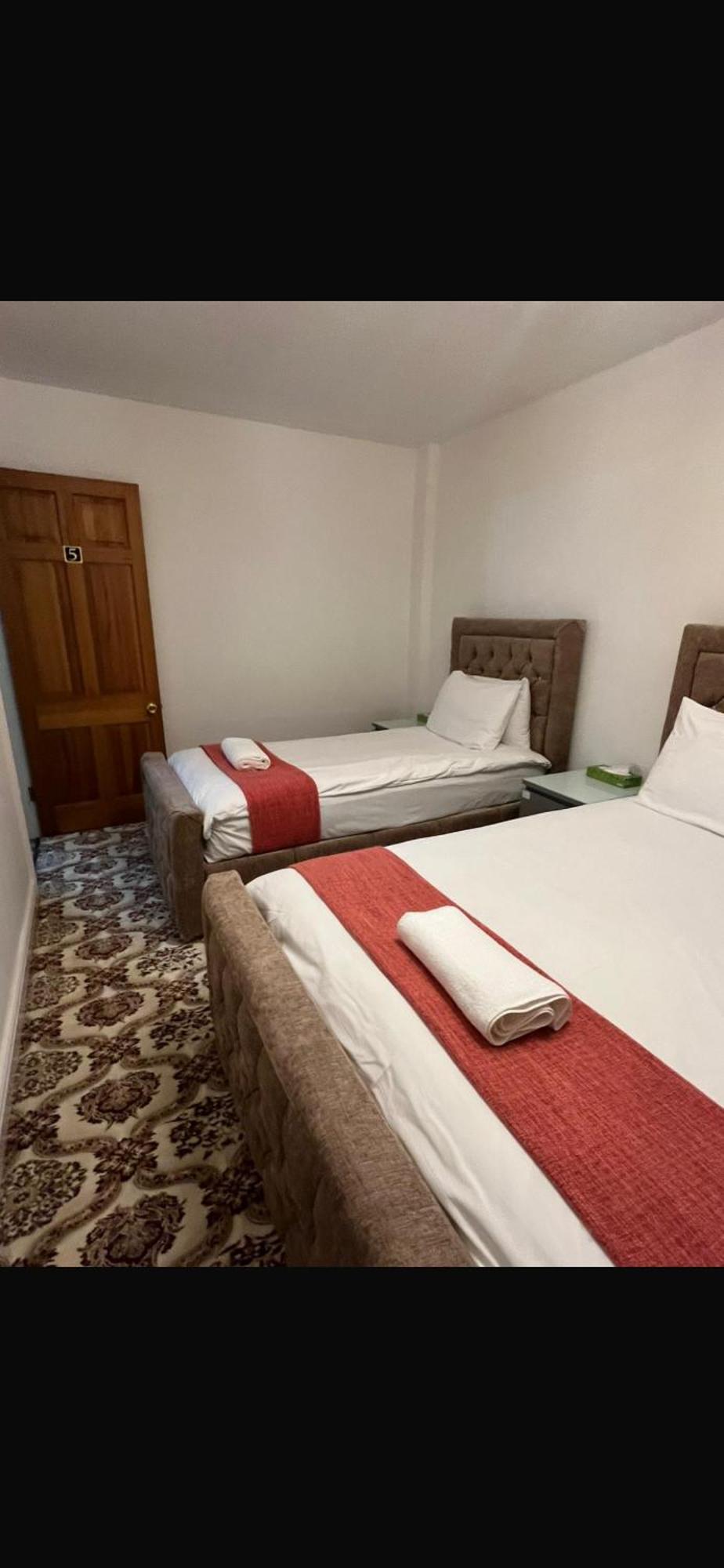 Unwind In Comfort At Cosy Caradus Your 4 Bedroom Home Sweet Home! Birmingham Ngoại thất bức ảnh